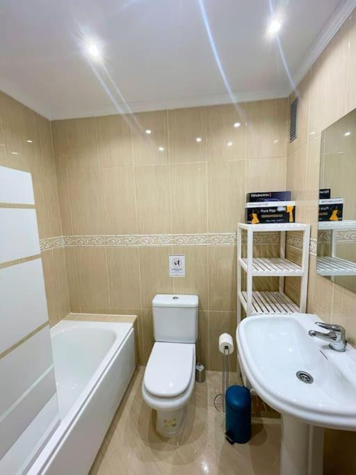 Modern Apartment In Malaga - Rosas Buitenkant foto