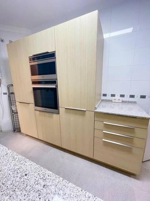 Modern Apartment In Malaga - Rosas Buitenkant foto